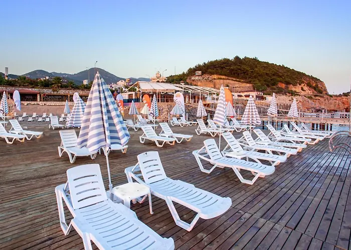 ホテル Mirabell マフムトラール